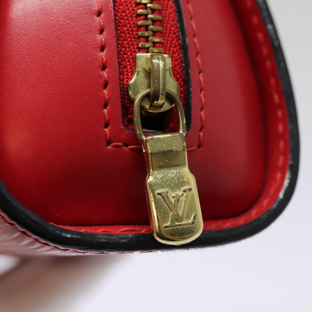 Louis Vuitton Dauphine Red Leather Clutch Bag (Pre-Owned) Size ONE SIZE - 6 Thumbnail