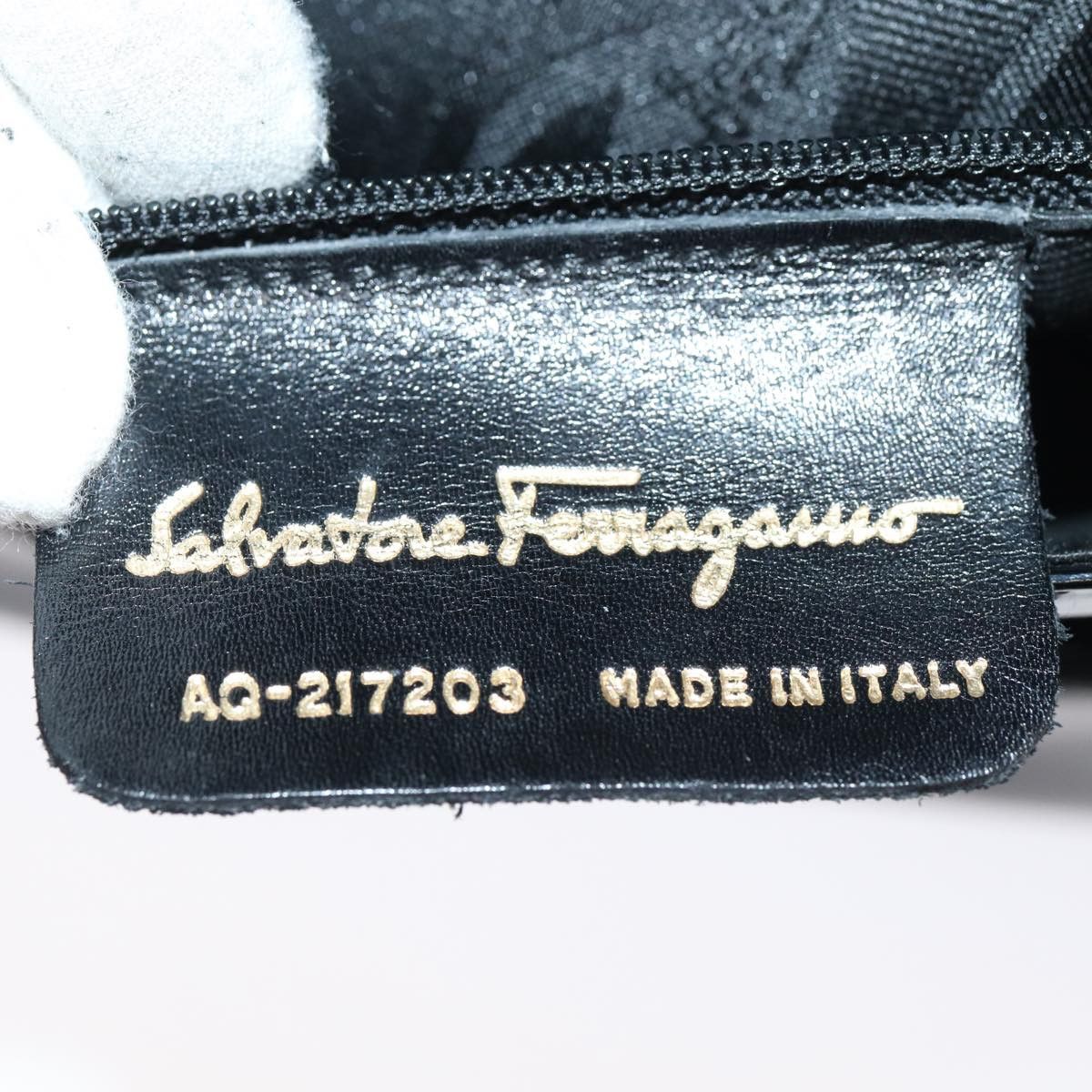 Salvatore Ferragamo Vara Black Patent Leather Shoulder Bag (Pre-Owned) Size ONE SIZE - 6 Thumbnail