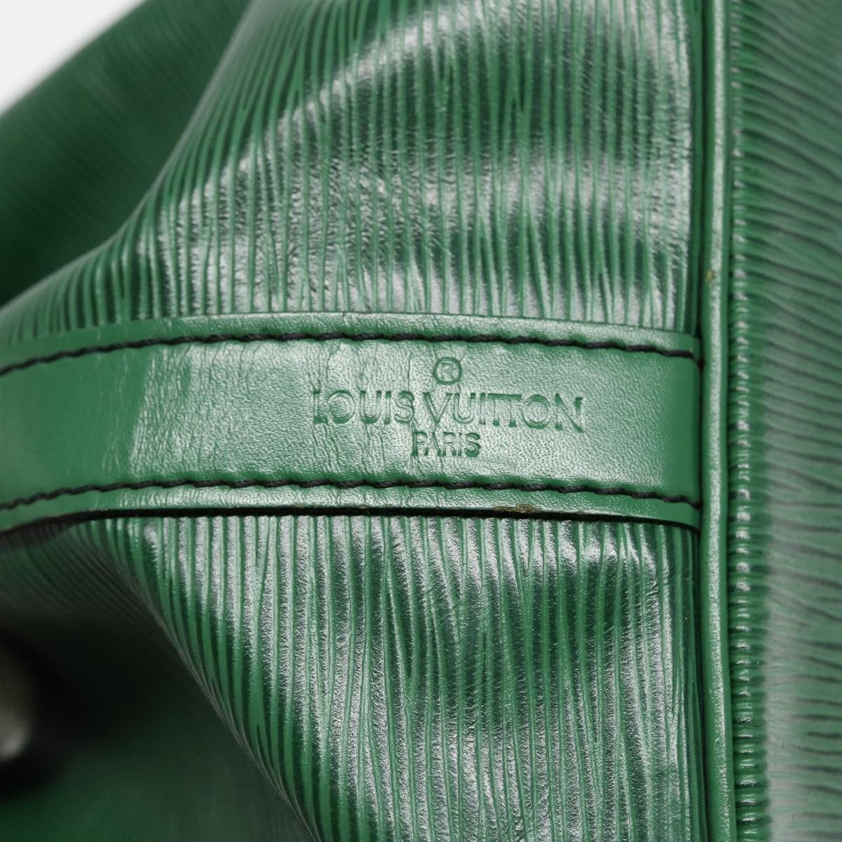 Louis Vuitton Noé Green Leather Shoulder Bag (Pre-Owned) Size ONE SIZE - 14 Thumbnail