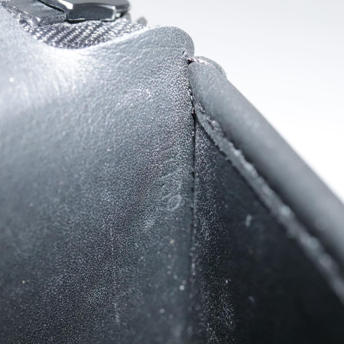 Louis Vuitton Zippy Wallet Vertical Black Leather Wallet (Pre-Owned) Size ONE SIZE - 10 Thumbnail