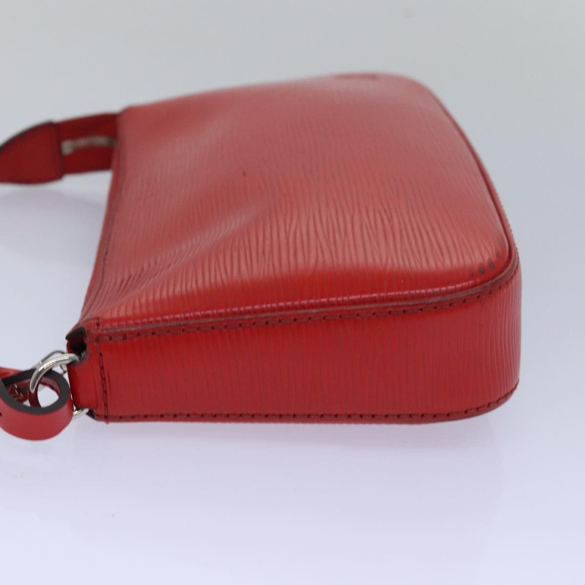 Louis Vuitton Pochette Accessoires Red Leather Clutch Bag (Pre-Owned) Size ONE SIZE - 9 Thumbnail