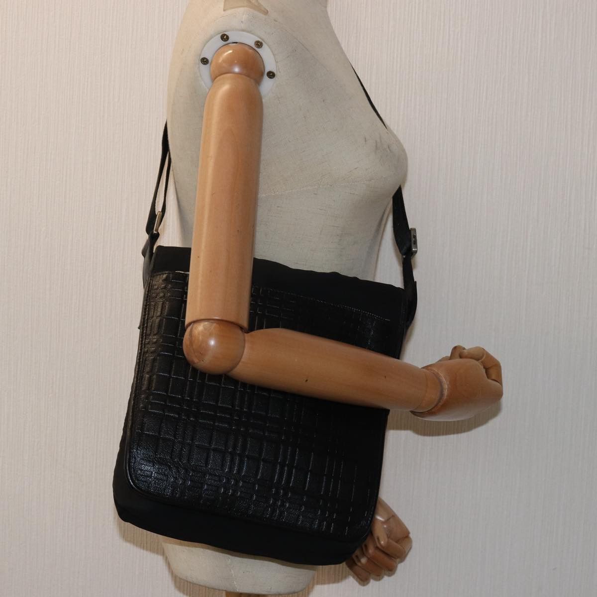 Burberry Black Synthetic Shoulder Bag (Pre-Owned) Size ONE SIZE - 8 Thumbnail