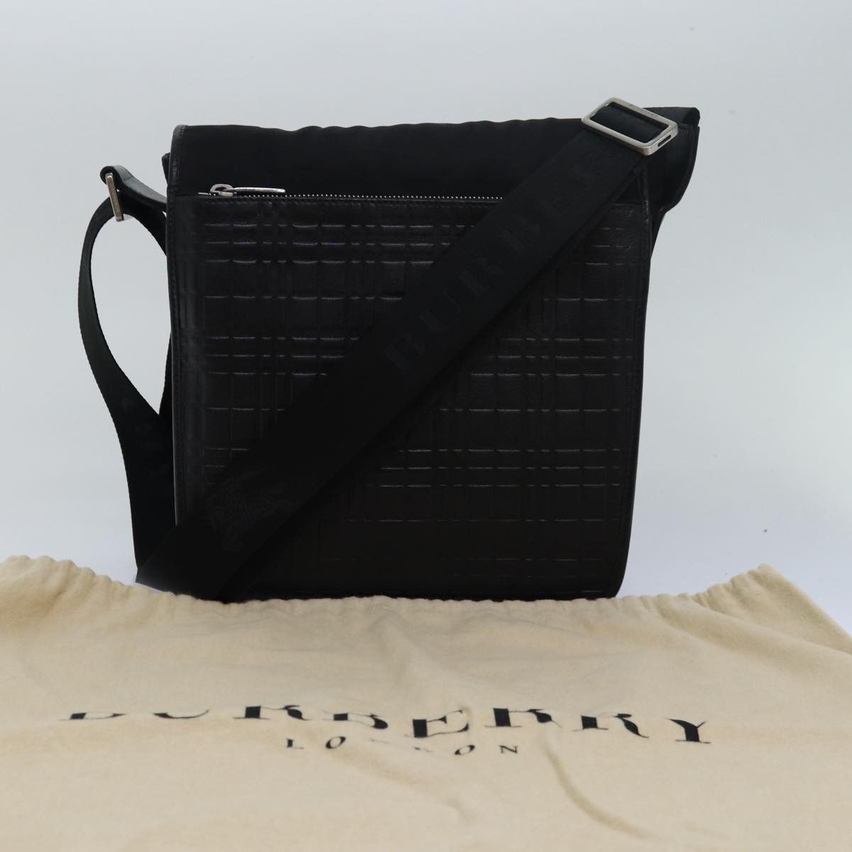 Burberry Black Synthetic Shoulder Bag (Pre-Owned) Size ONE SIZE - 7 Thumbnail