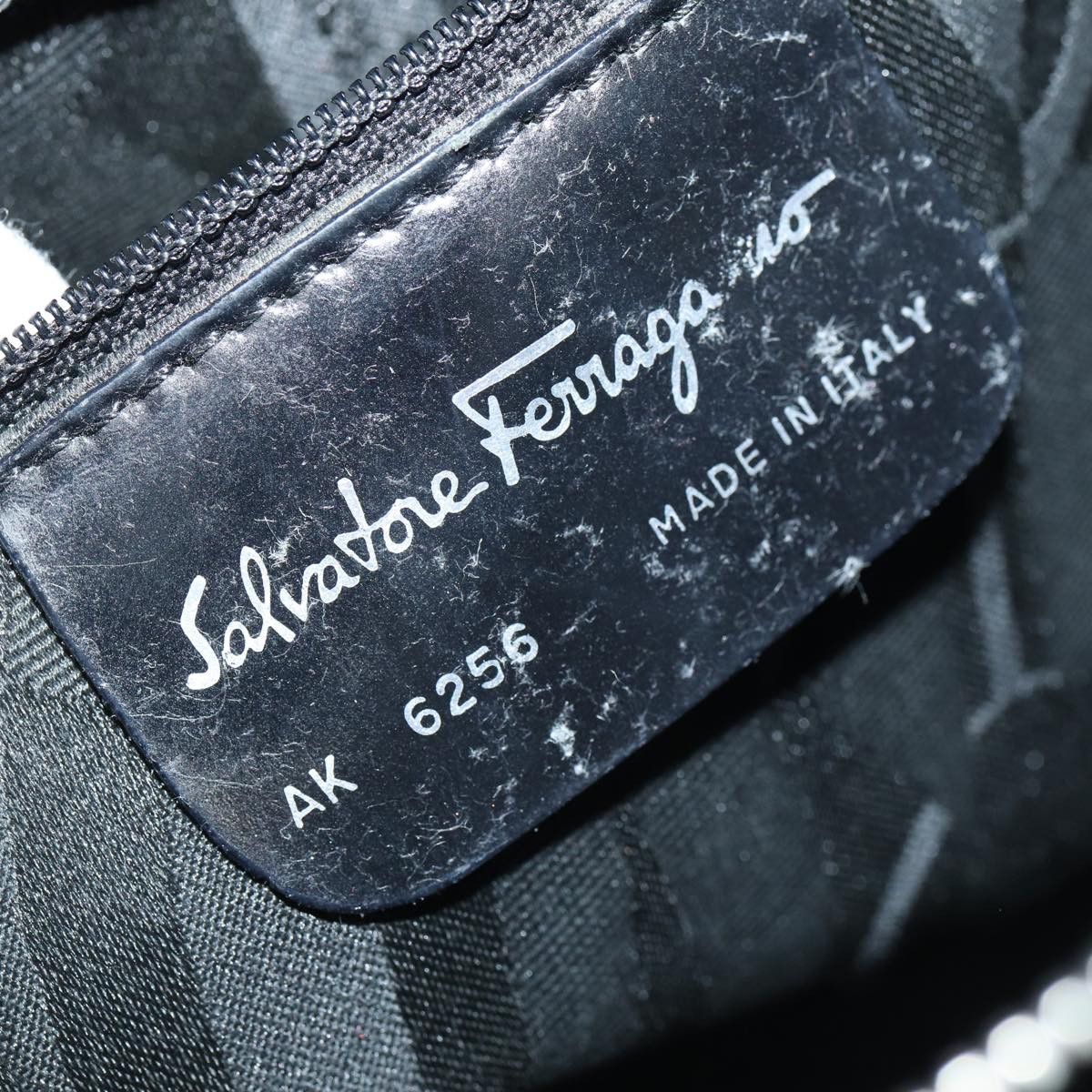 Salvatore Ferragamo Gancini Black Leather Shoulder Bag (Pre-Owned) Size ONE SIZE - 8 Thumbnail