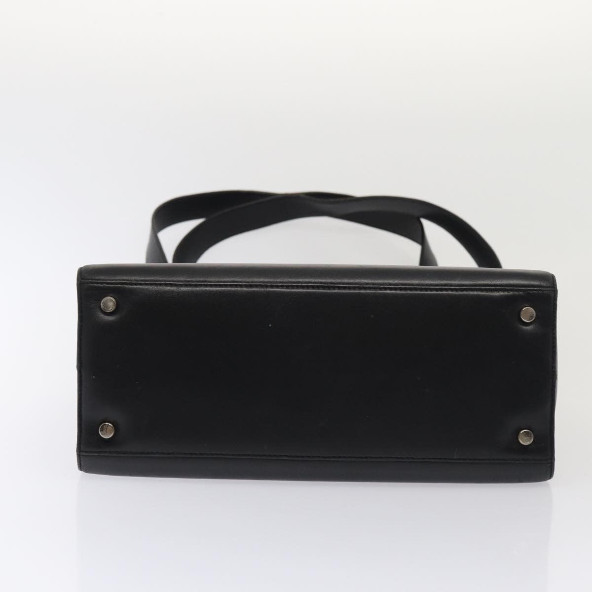 Salvatore Ferragamo Gancini Black Leather Shoulder Bag (Pre-Owned) Size ONE SIZE - 15 Thumbnail
