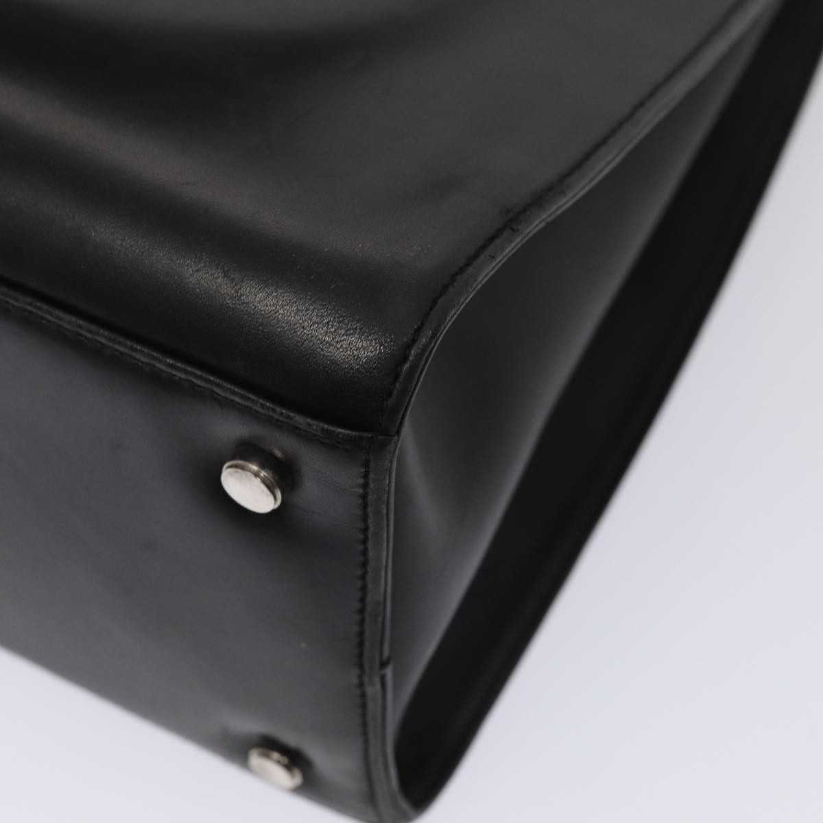 Salvatore Ferragamo Gancini Black Leather Shoulder Bag (Pre-Owned) Size ONE SIZE - 18 Thumbnail