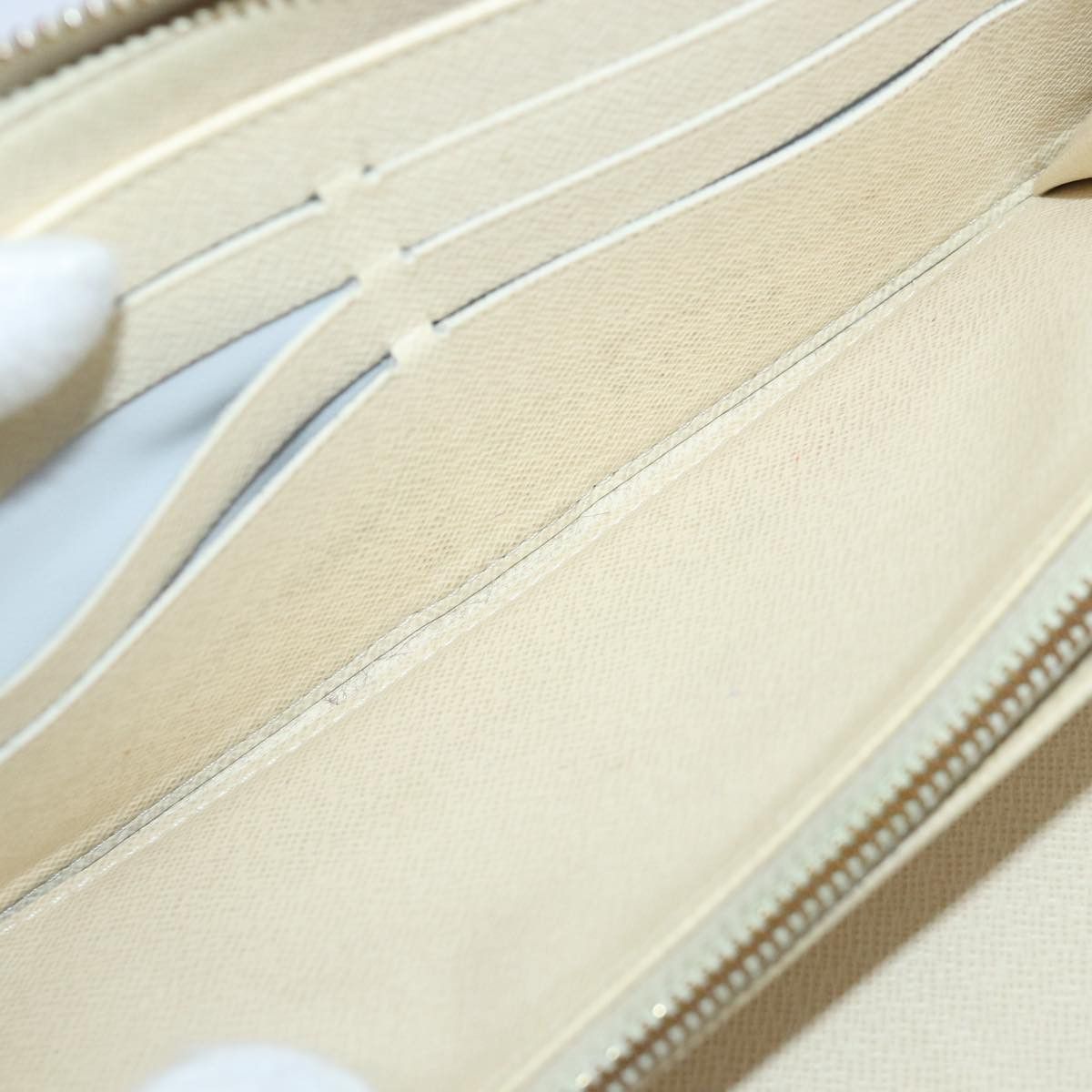 Louis Vuitton Zippy Organizer White Canvas Wallet (Pre-Owned) Size ONE SIZE - 20 Thumbnail
