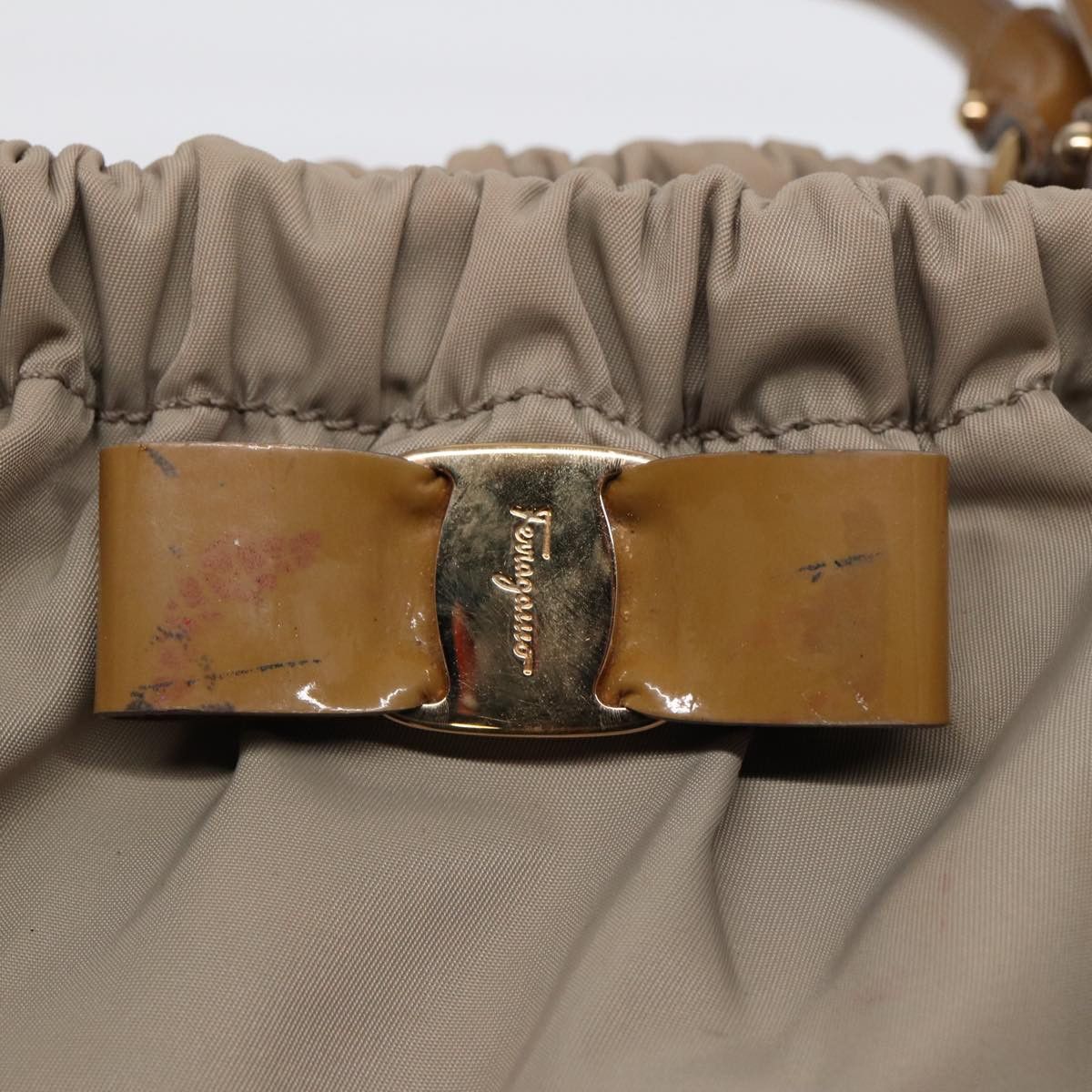 Salvatore Ferragamo Vara Beige Synthetic Handbag (Pre-Owned) Size ONE SIZE - 20 Thumbnail