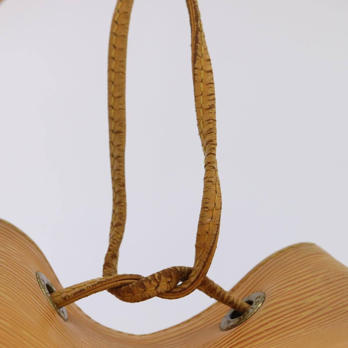 Louis Vuitton Noé Yellow Leather Shoulder Bag (Pre-Owned) Size ONE SIZE - 20 Thumbnail