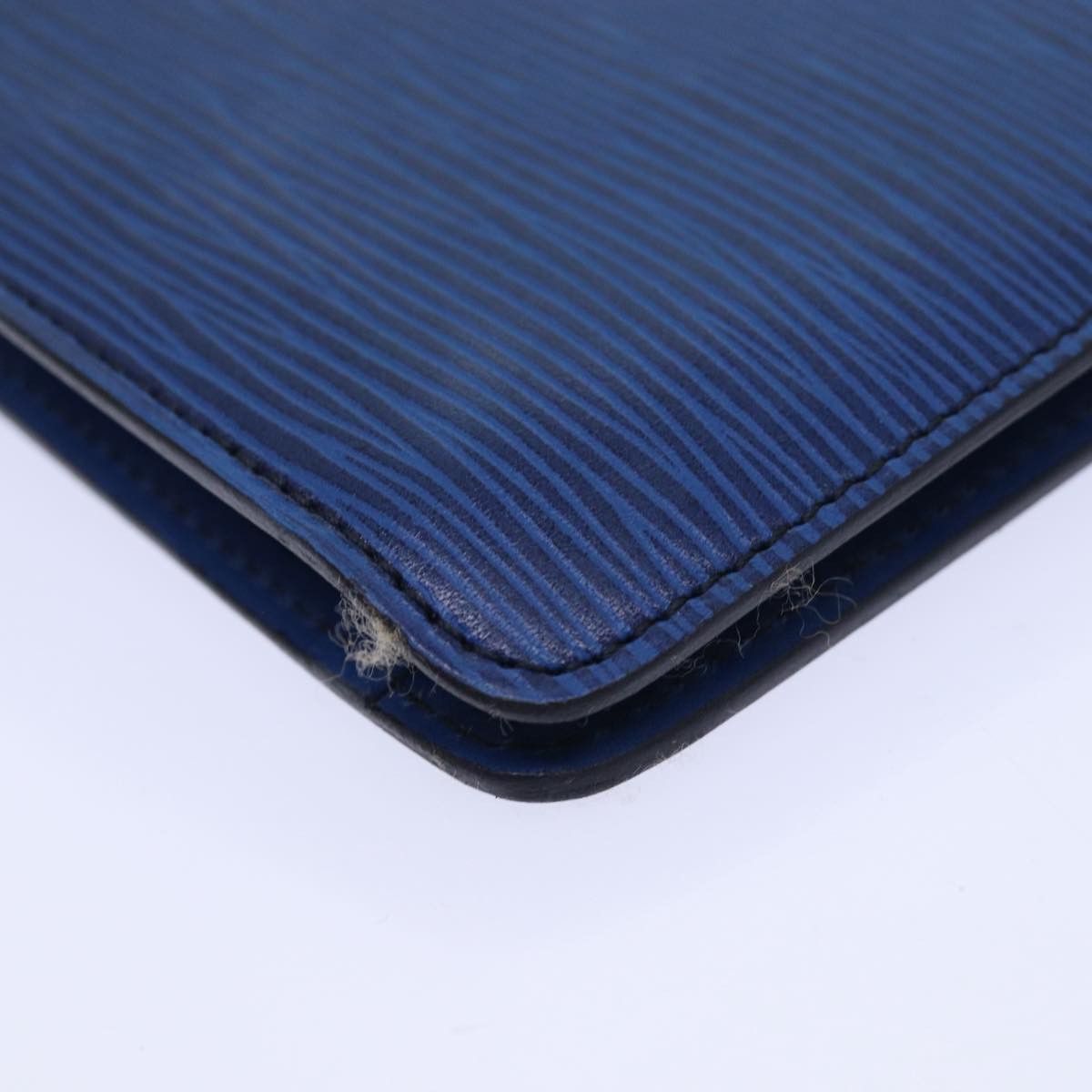 Louis Vuitton Montaigne Blue Leather Clutch Bag (Pre-Owned) Size ONE SIZE - 11 Thumbnail