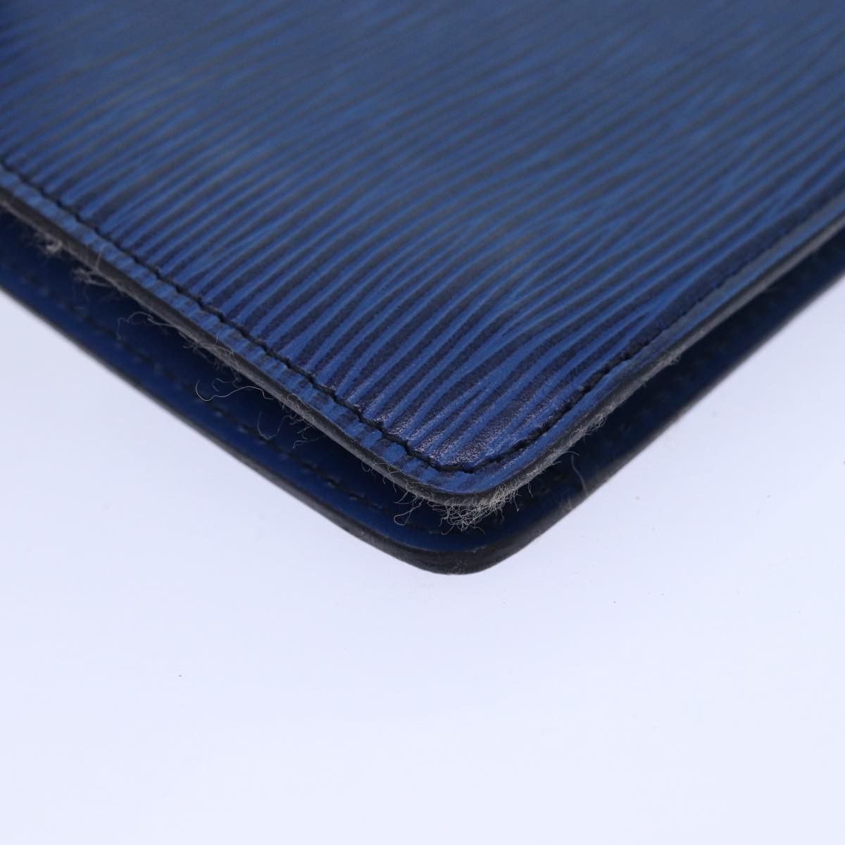 Louis Vuitton Montaigne Blue Leather Clutch Bag (Pre-Owned) Size ONE SIZE - 10 Thumbnail