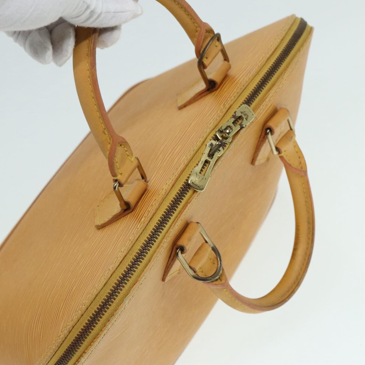 Louis Vuitton Alma Yellow Leather Handbag (Pre-Owned) Size ONE SIZE - 18 Thumbnail