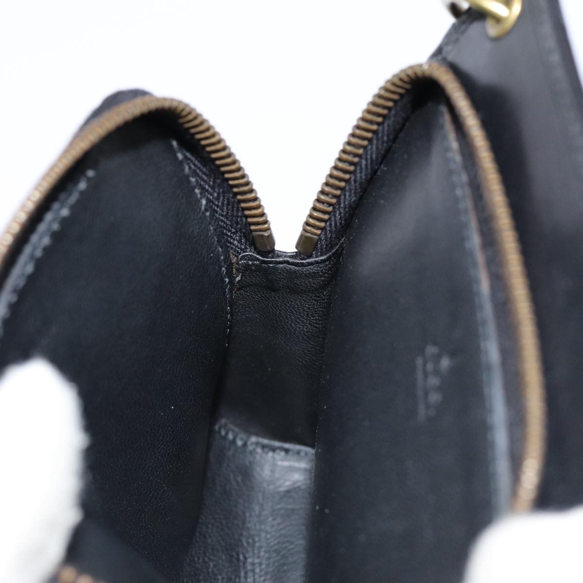 Gucci Gg Canvas Black Canvas Shoulder Bag (Pre-Owned) Size ONE SIZE - 20 Thumbnail