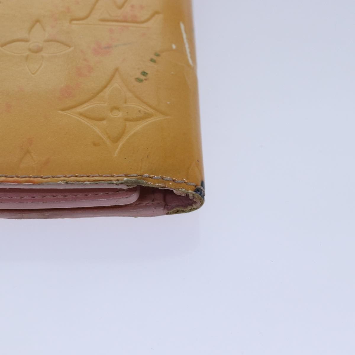 Louis Vuitton Walker Camel Patent Leather Wallet (Pre-Owned) Size ONE SIZE - 17 Thumbnail