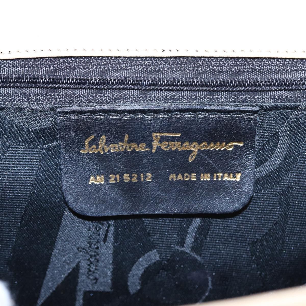 Salvatore Ferragamo Beige Leather Shoulder Bag (Pre-Owned) Size ONE SIZE - 6 Thumbnail