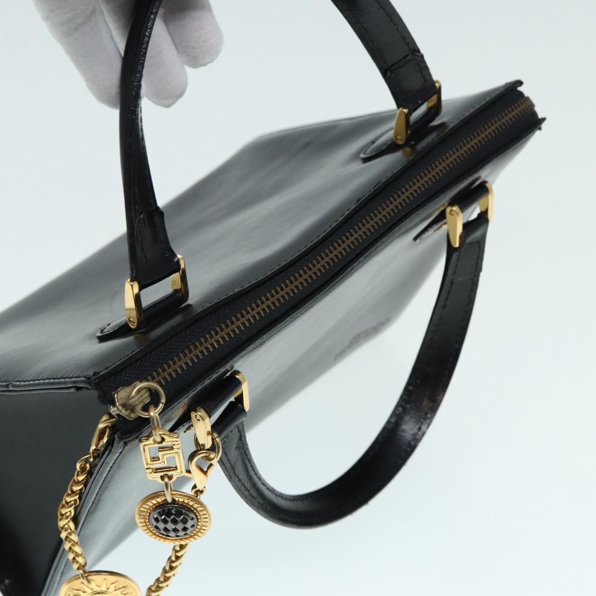 Versace Black Patent Leather Handbag (Pre-Owned) Size ONE SIZE - 4 Thumbnail