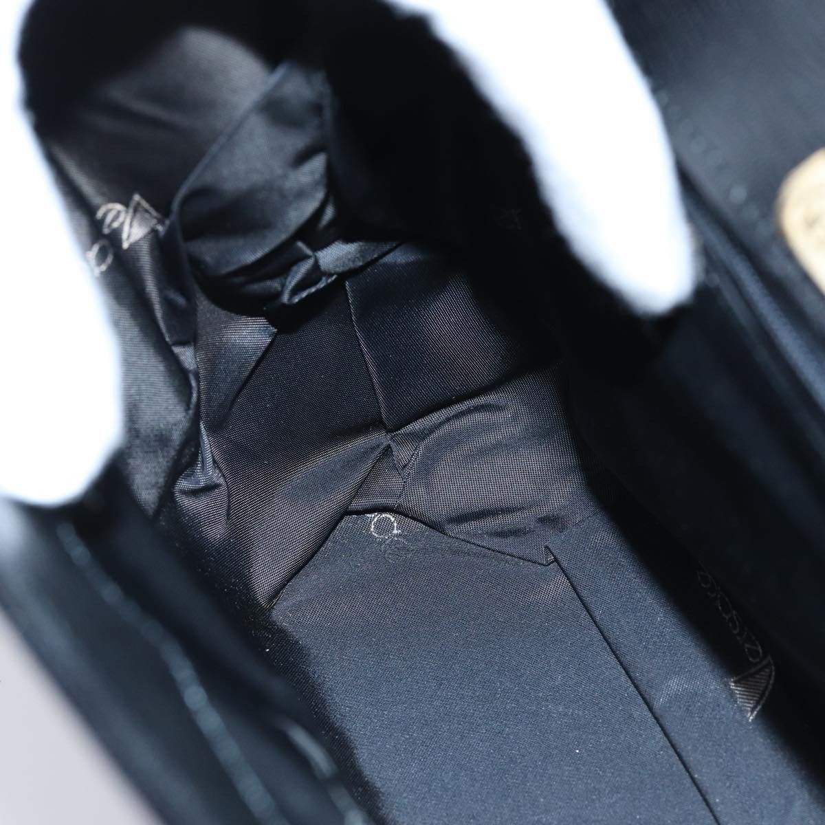 Versace Gianni Black Leather Handbag (Pre-Owned) Size ONE SIZE - 18 Thumbnail