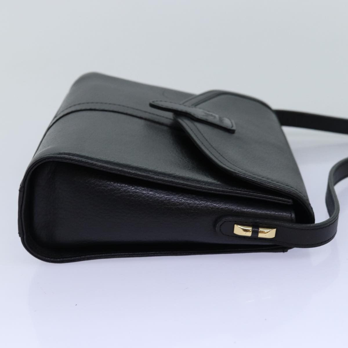 Burberry Black Leather Shoulder Bag (Pre-Owned) Size ONE SIZE - 16 Thumbnail