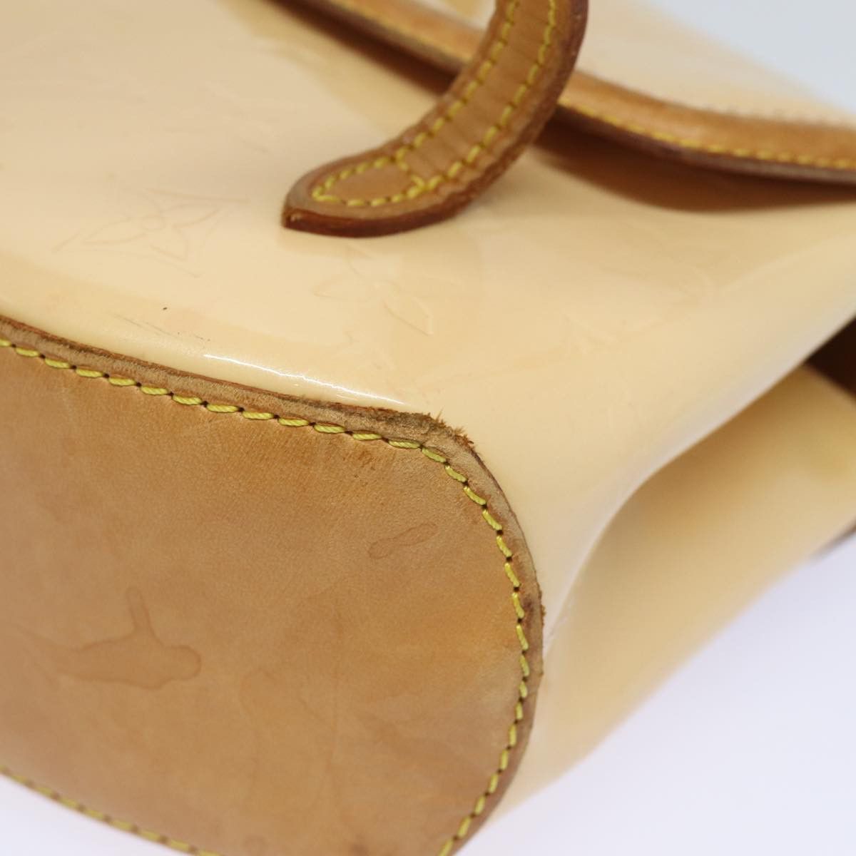 Louis Vuitton Biscayne Bay Camel Patent Leather Shoulder Bag (Pre-Owned) Size ONE SIZE - 17 Thumbnail