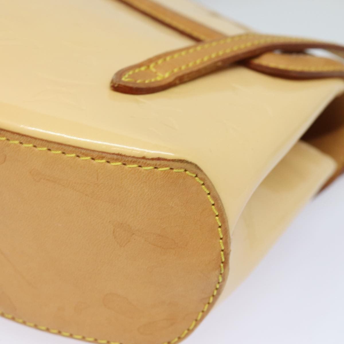 Louis Vuitton Biscayne Bay Camel Patent Leather Shoulder Bag (Pre-Owned) Size ONE SIZE - 15 Thumbnail