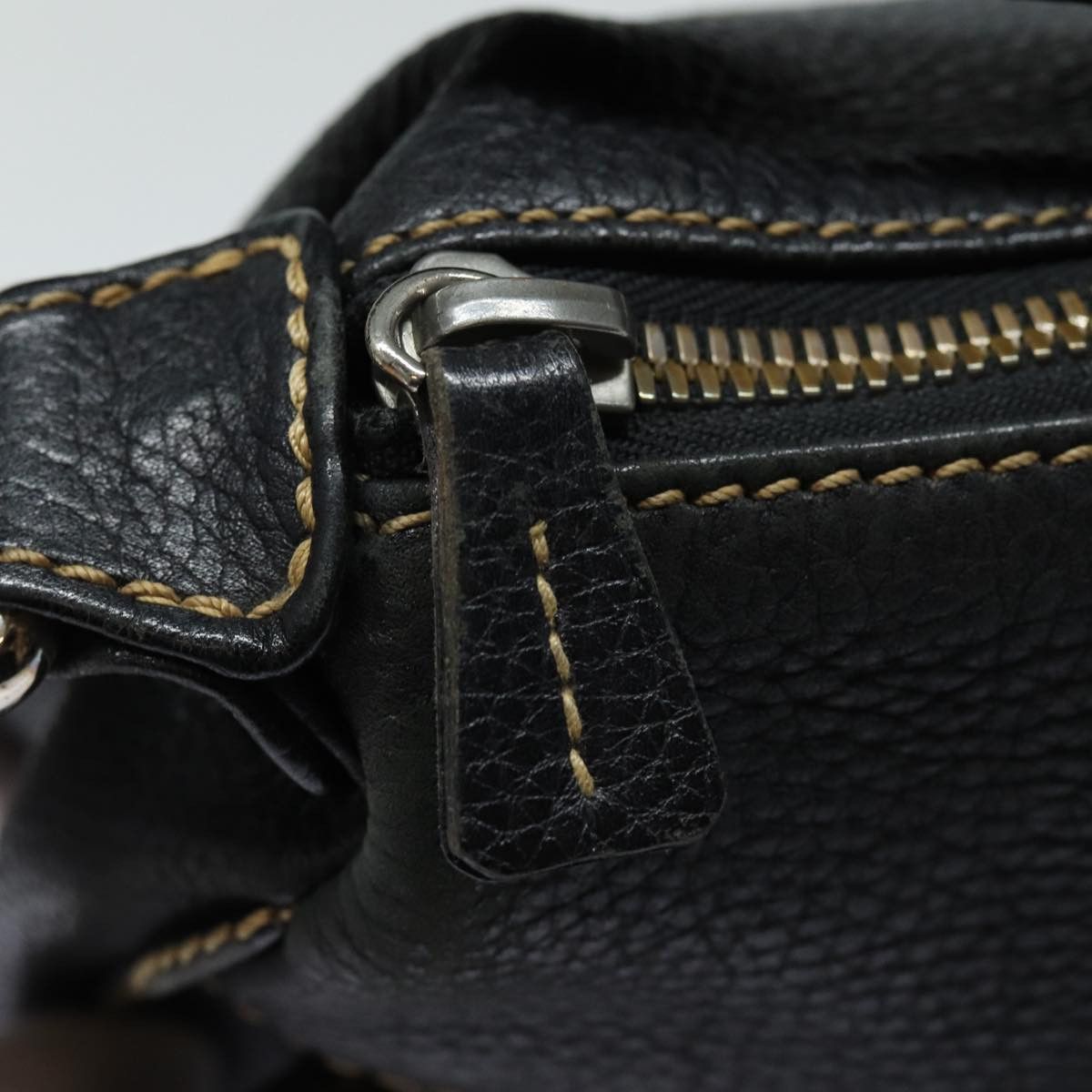 Chanel - Black Leather Shoulder Bag (Pre-Owned) Size ONE SIZE - 20 Thumbnail