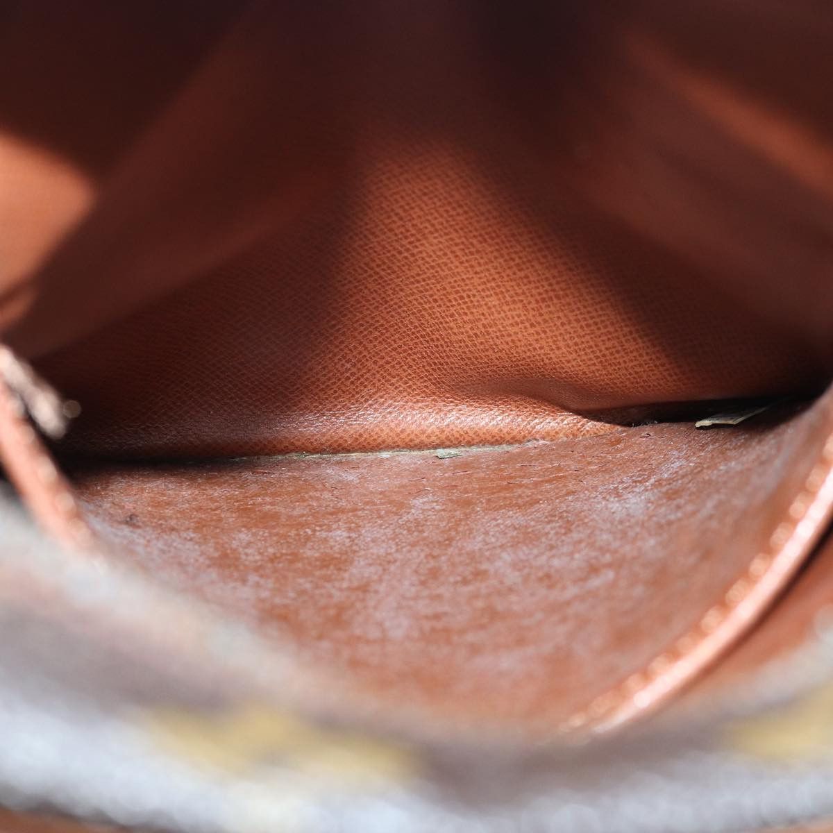 Louis Vuitton Danube Brown Canvas Shoulder Bag (Pre-Owned) Size ONE SIZE - 20 Thumbnail