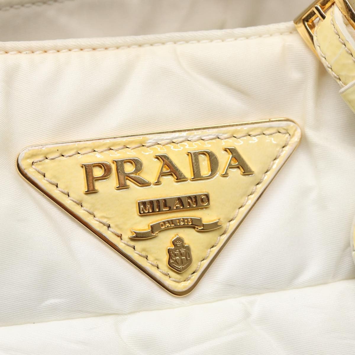 Prada White Synthetic Handbag (Pre-Owned) Size ONE SIZE - 17 Thumbnail