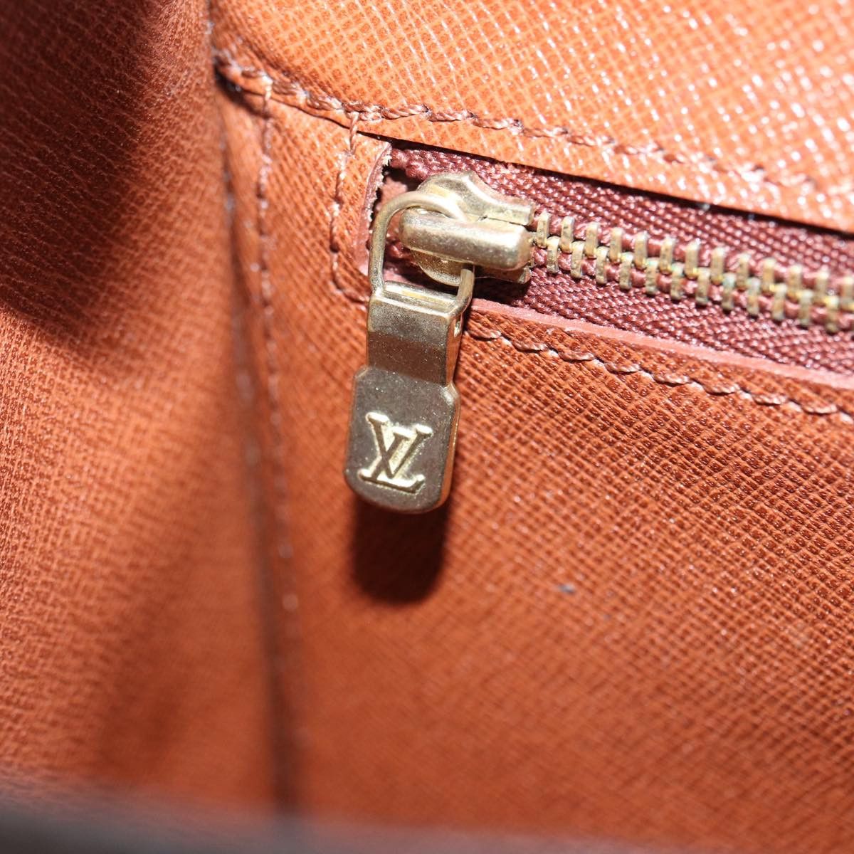 Louis Vuitton Saint Cloud Brown Canvas Shoulder Bag (Pre-Owned) Size ONE SIZE - 6 Thumbnail