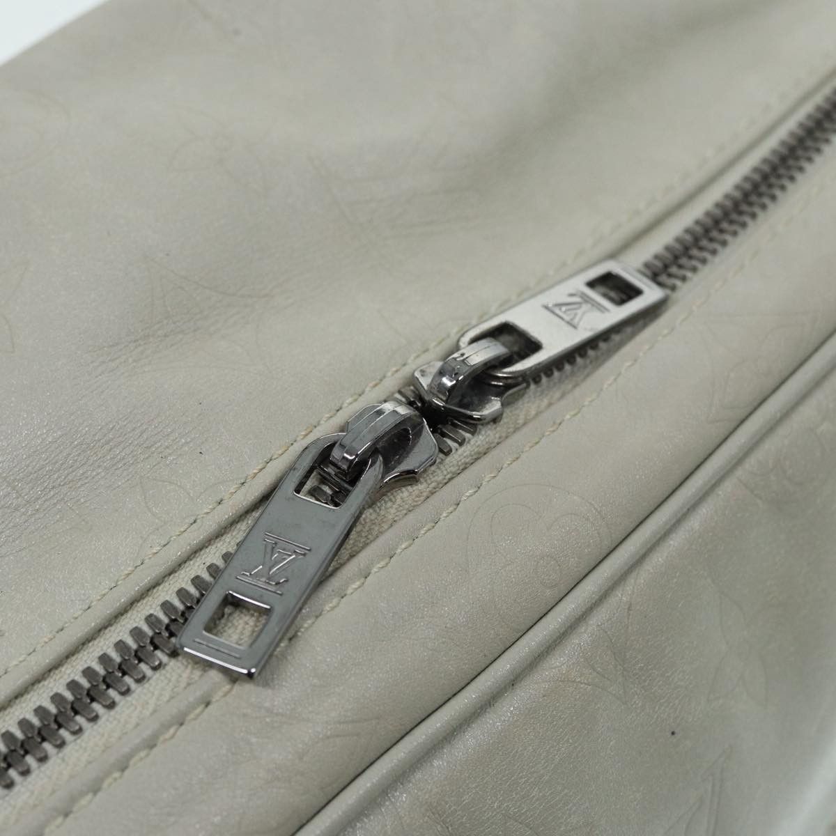 Louis Vuitton Clarckson White Leather Shoulder Bag (Pre-Owned) Size ONE SIZE - 6 Thumbnail