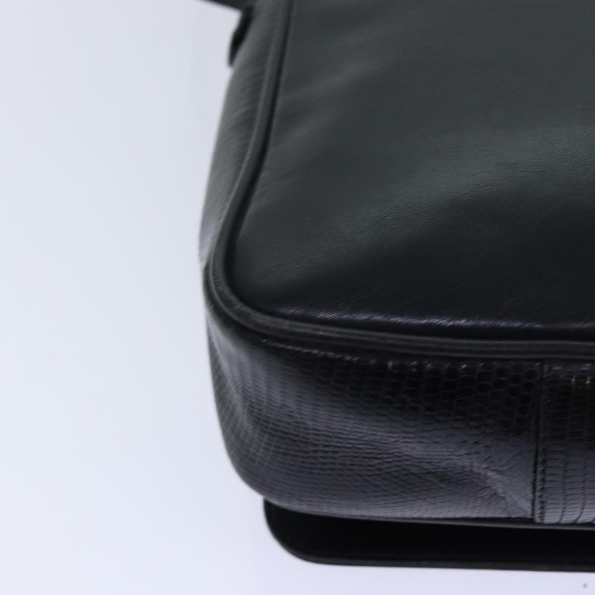 Salvatore Ferragamo Black Leather Shoulder Bag (Pre-Owned) Size ONE SIZE - 14 Thumbnail