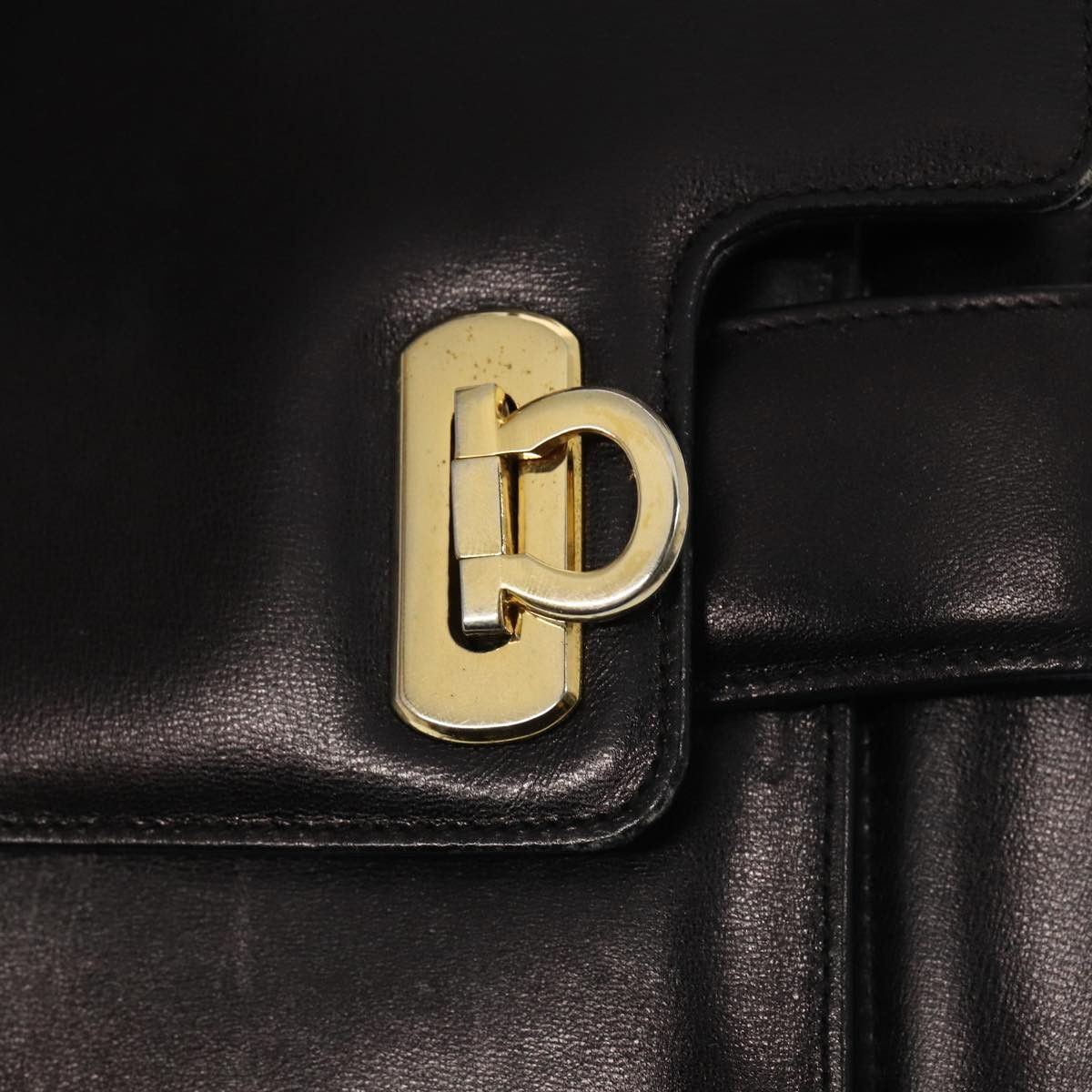 Salvatore Ferragamo Gancini Black Leather Handbag (Pre-Owned) Size ONE SIZE - 11 Thumbnail