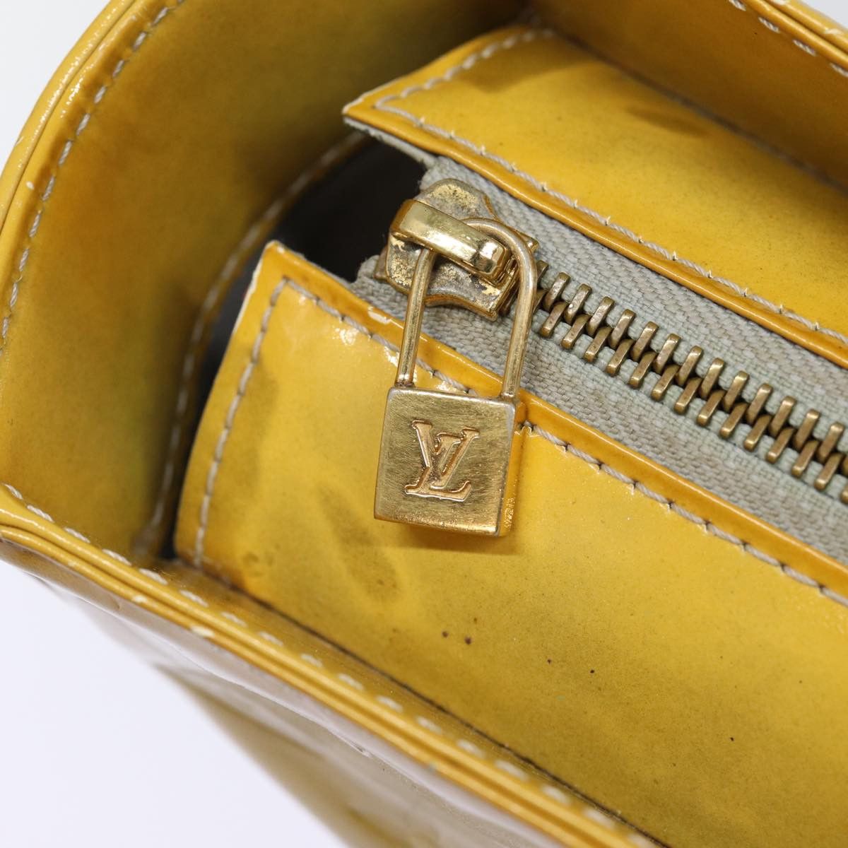 Louis Vuitton Columbus Yellow Patent Leather Tote Bag (Pre-Owned) Size ONE SIZE - 6 Thumbnail