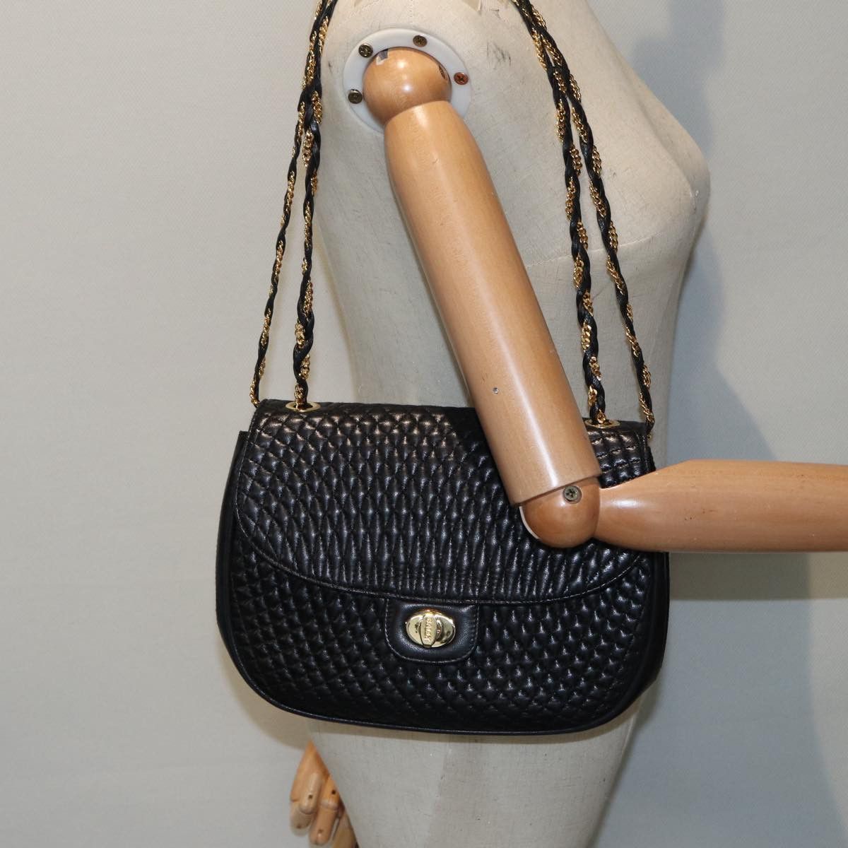 Bally Black Leather Shoulder Bag (Pre-Owned) Size ONE SIZE - 10 Thumbnail