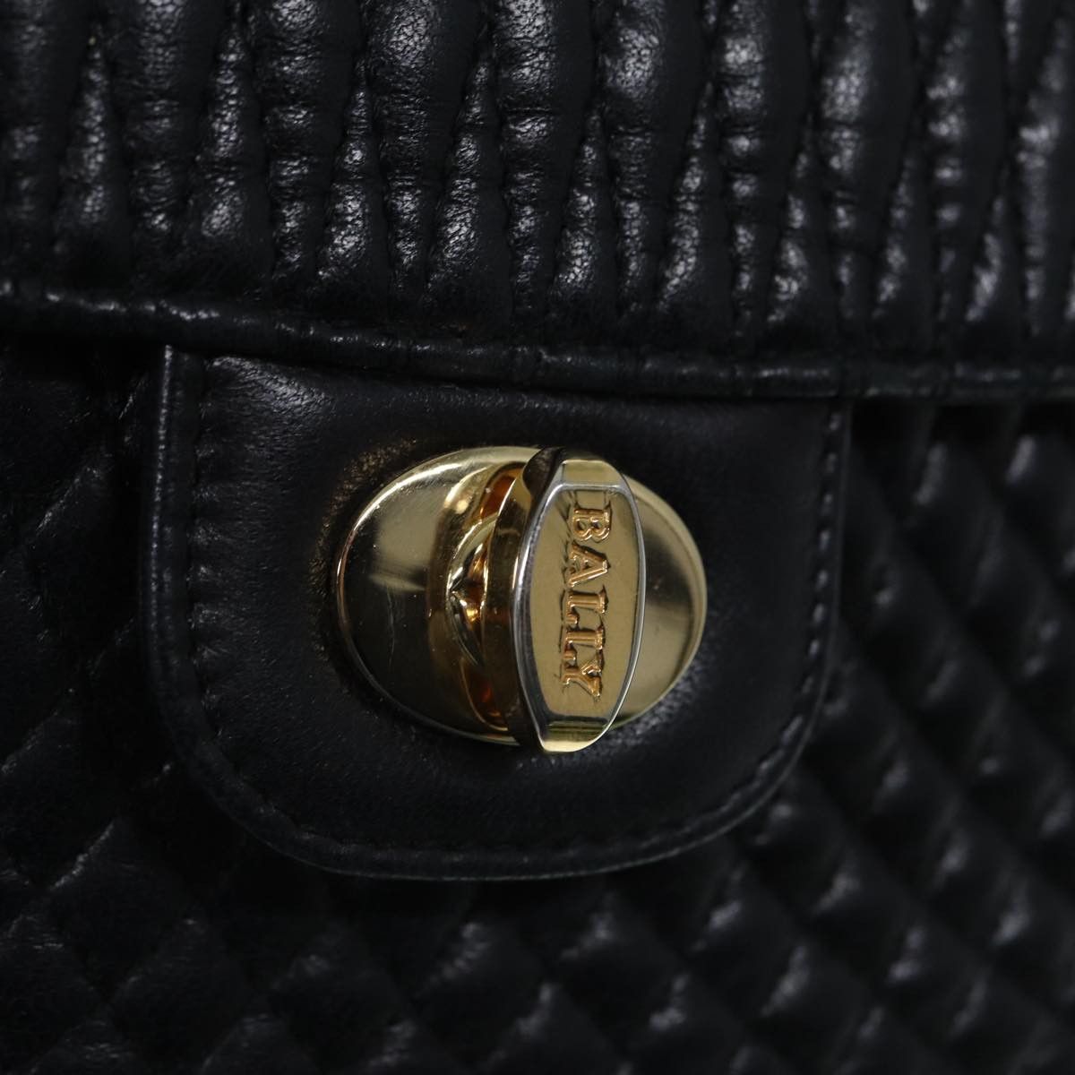 Bally Black Leather Shoulder Bag (Pre-Owned) Size ONE SIZE - 6 Thumbnail
