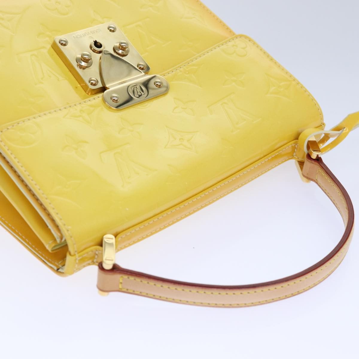 Louis Vuitton Spring Street Yellow Patent Leather Handbag (Pre-Owned) Size ONE SIZE - 20 Thumbnail
