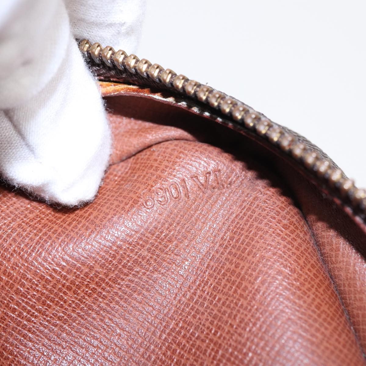 Louis Vuitton Voyage Brown Canvas Handbag (Pre-Owned) Size ONE SIZE - 6 Thumbnail