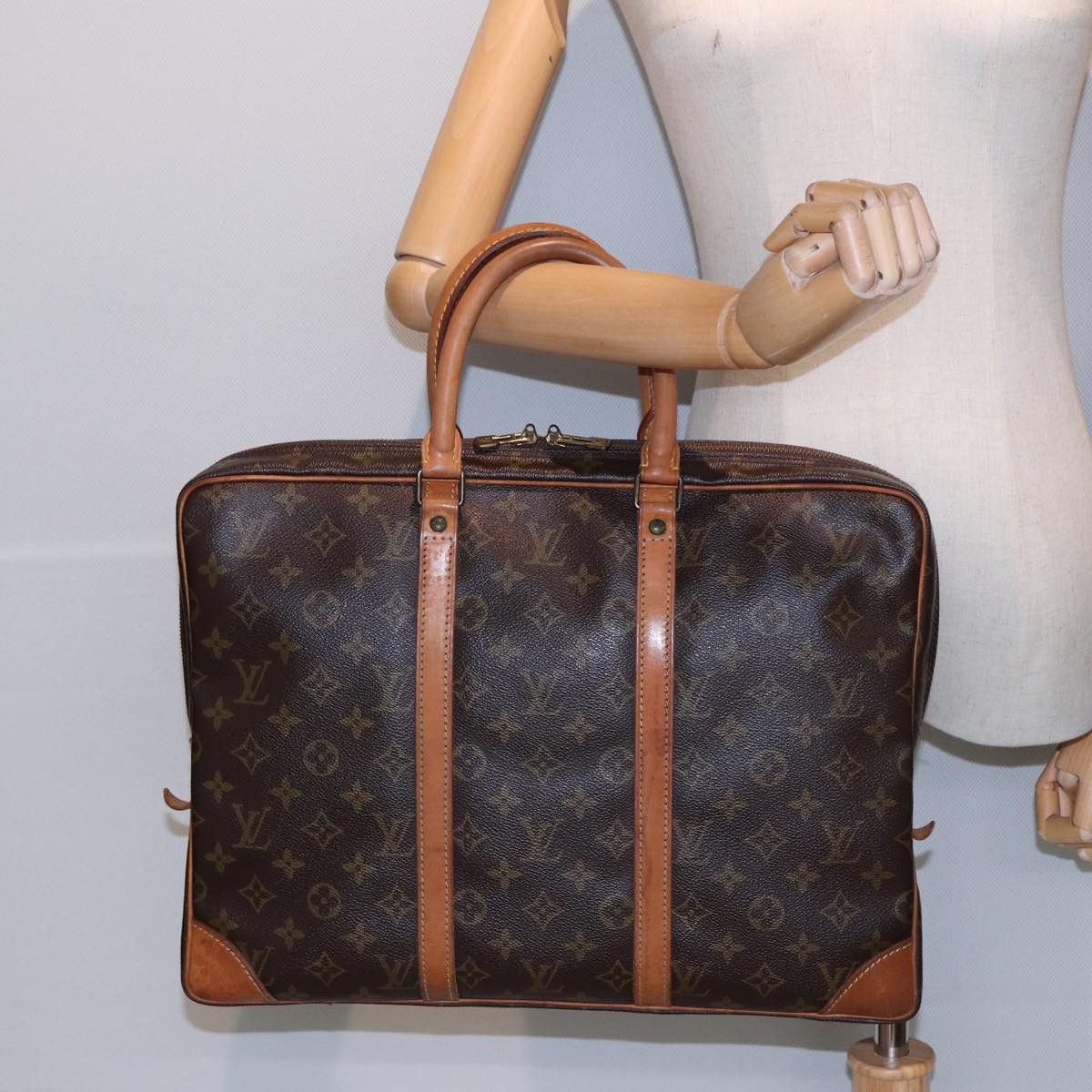Louis Vuitton Voyage Brown Canvas Handbag (Pre-Owned) Size ONE SIZE - 7 Thumbnail