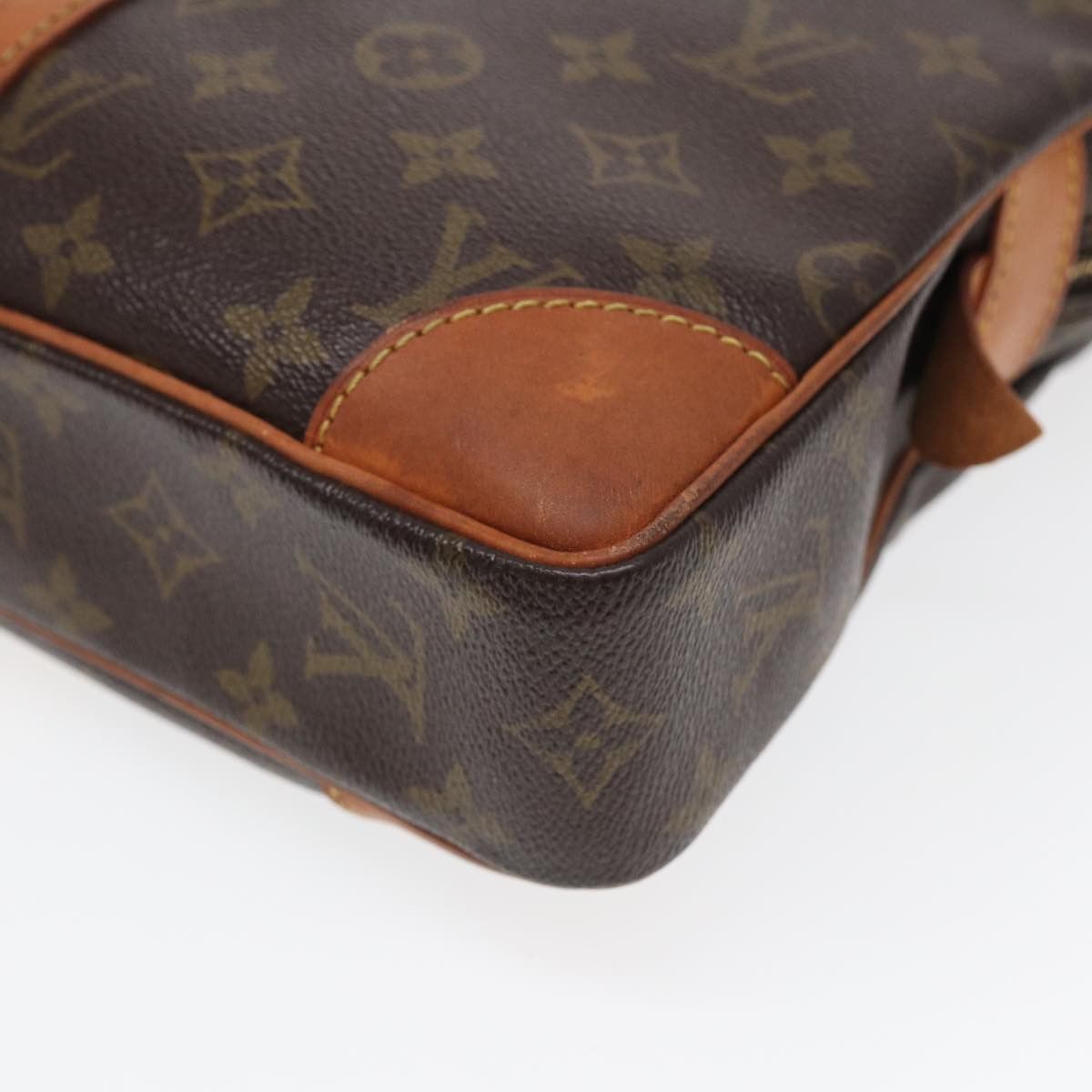 Louis Vuitton Voyage Brown Canvas Handbag (Pre-Owned) Size ONE SIZE - 14 Thumbnail