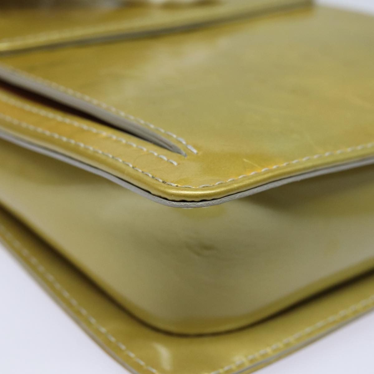 Louis Vuitton Mott Yellow Patent Leather Clutch Bag (Pre-Owned) Size ONE SIZE - 8 Thumbnail