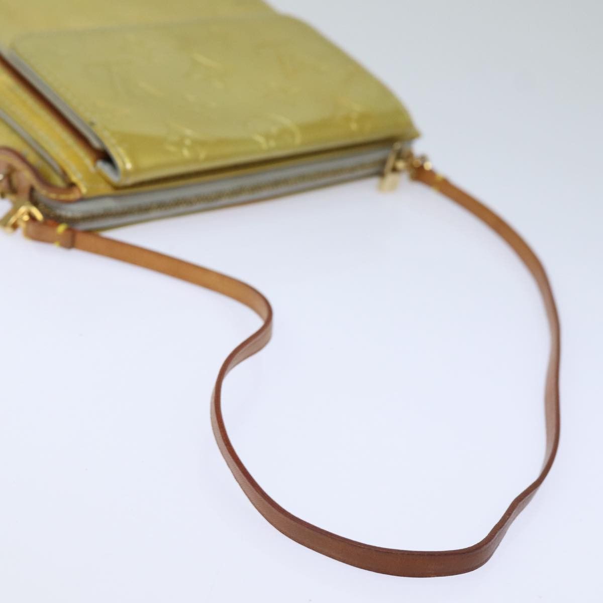 Louis Vuitton Mott Yellow Patent Leather Clutch Bag (Pre-Owned) Size ONE SIZE - 4 Thumbnail