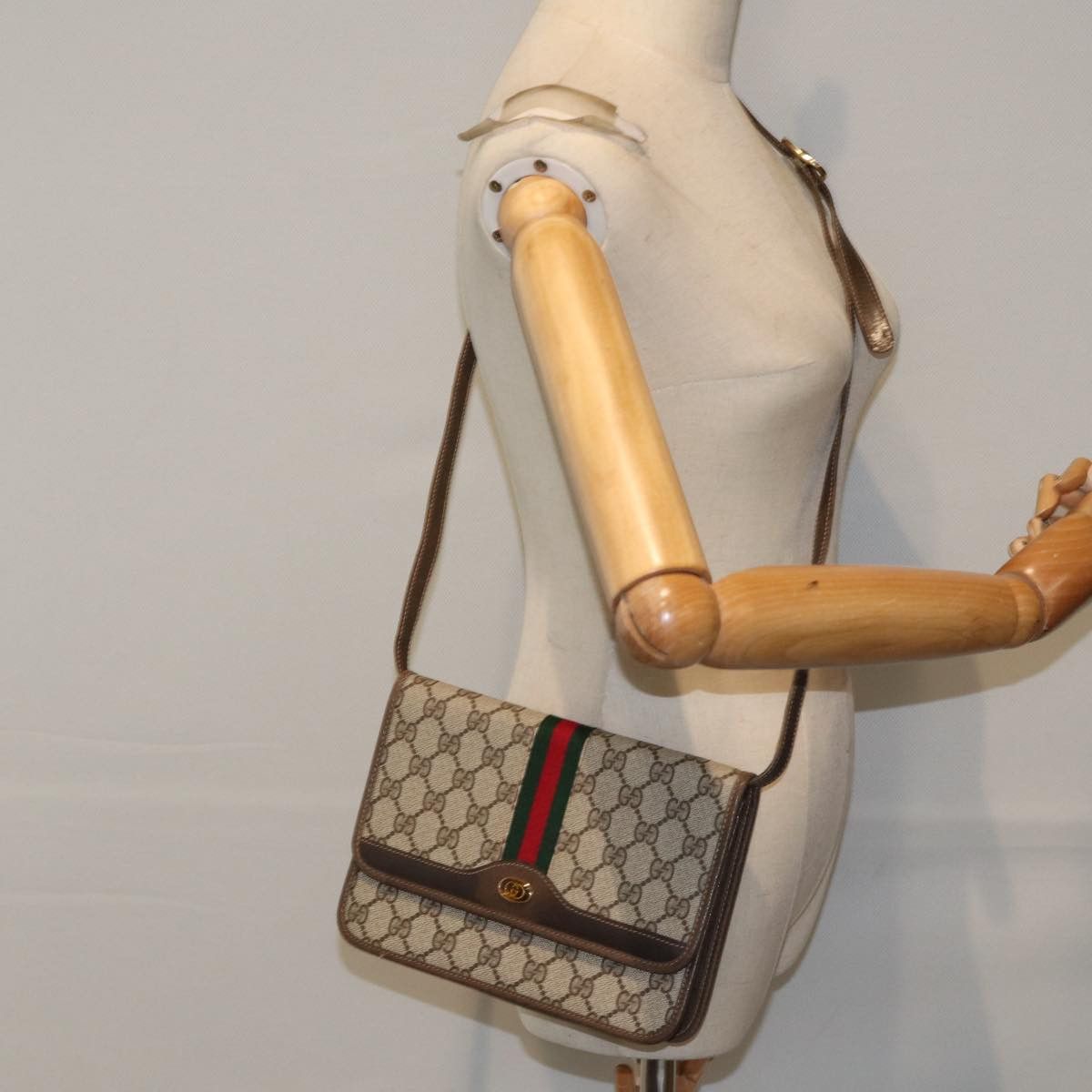 Gucci Gg Canvas Beige Canvas Shoulder Bag (Pre-Owned) Size ONE SIZE - 11 Thumbnail