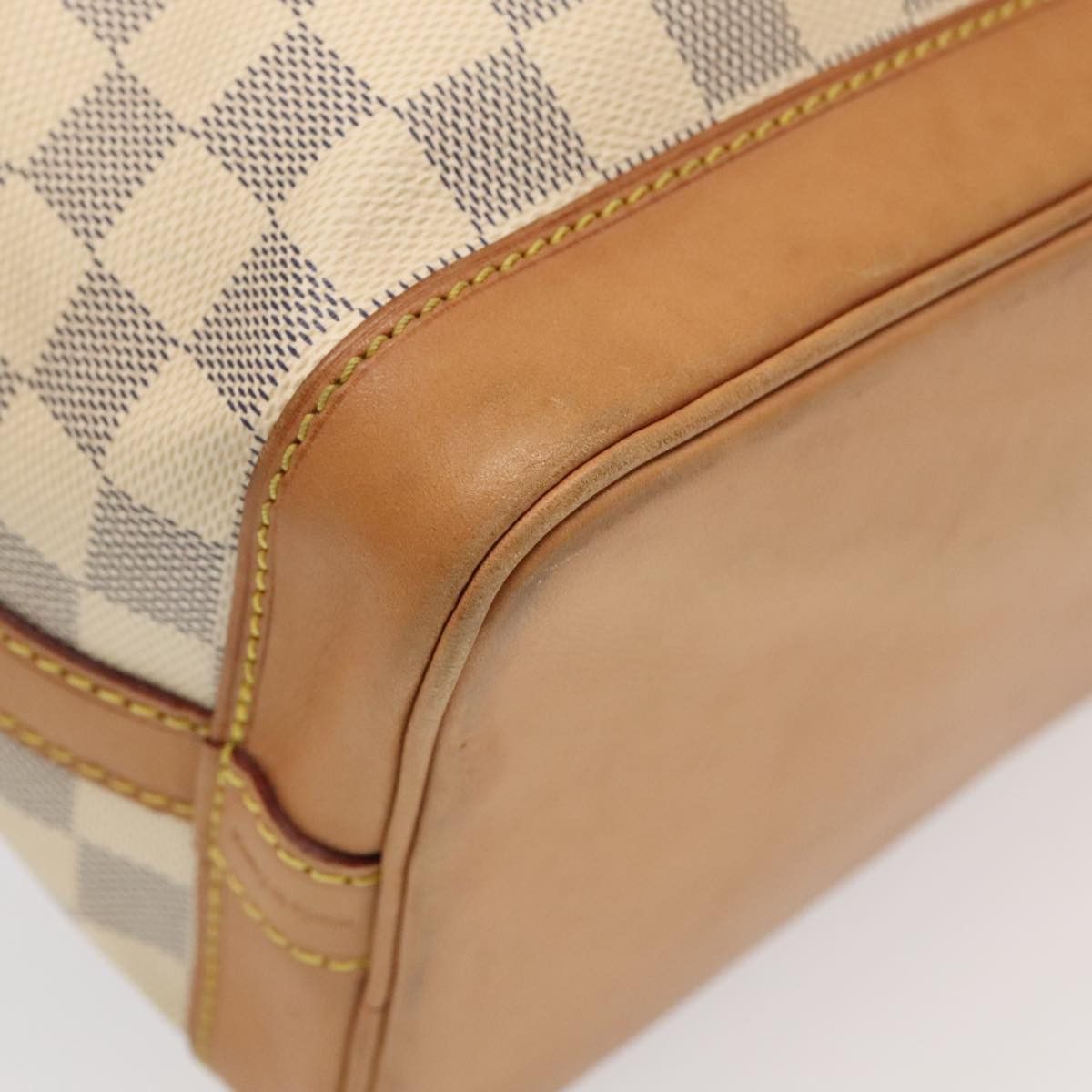 Louis Vuitton Noé Bb White Canvas Shoulder Bag (Pre-Owned) Size ONE SIZE - 10 Thumbnail