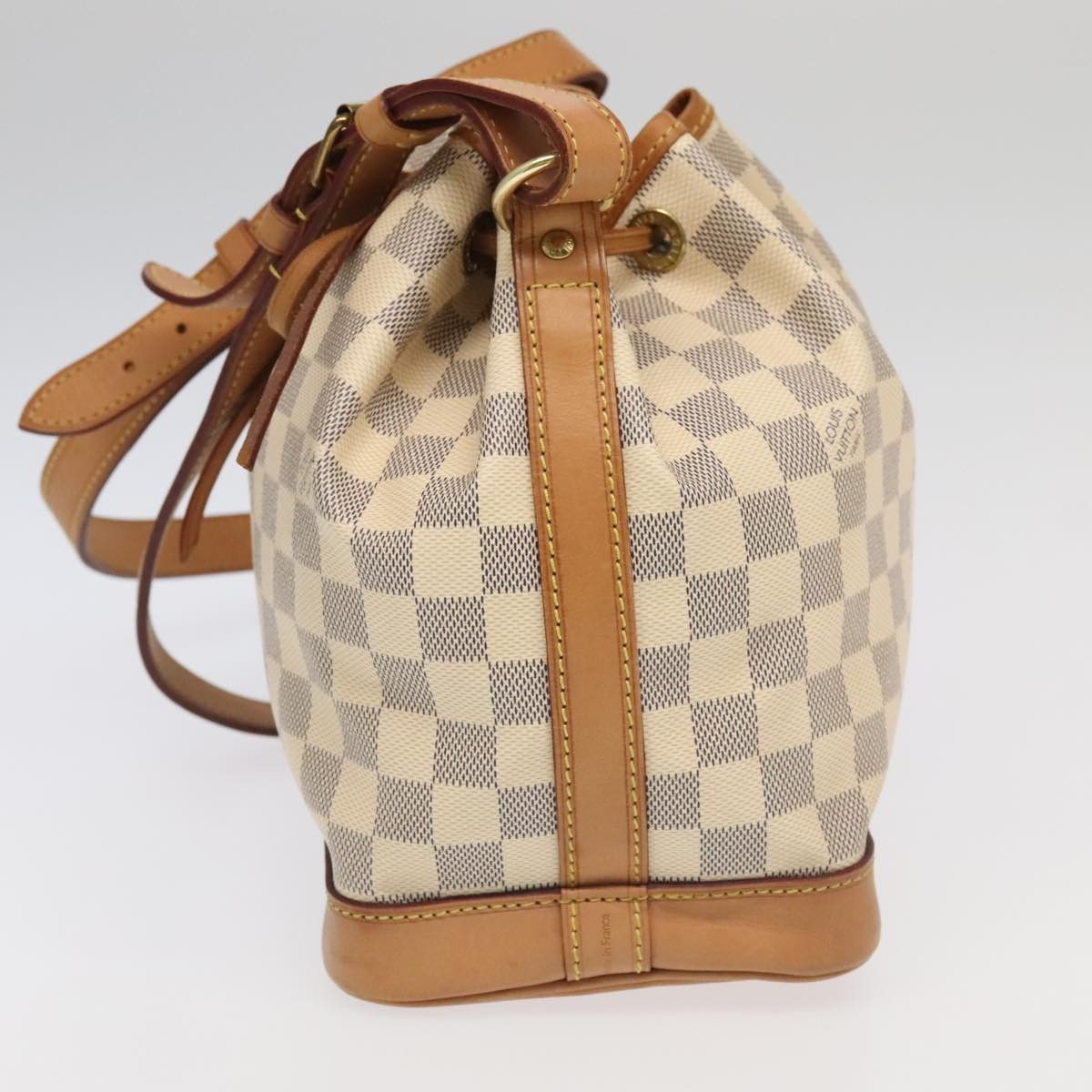 Louis Vuitton Noé Bb White Canvas Shoulder Bag (Pre-Owned) Size ONE SIZE - 3 Thumbnail