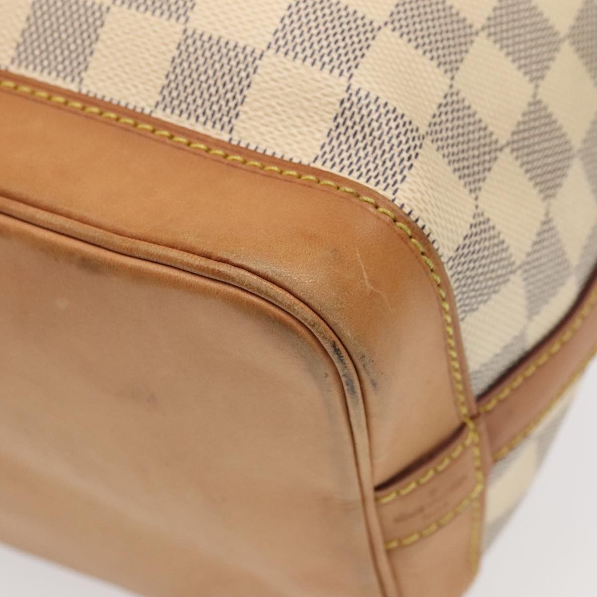 Louis Vuitton Noé Bb White Canvas Shoulder Bag (Pre-Owned) Size ONE SIZE - 9 Thumbnail