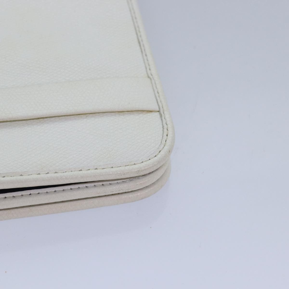 Dior White Leather Clutch Bag (Pre-Owned) Size ONE SIZE - 11 Thumbnail
