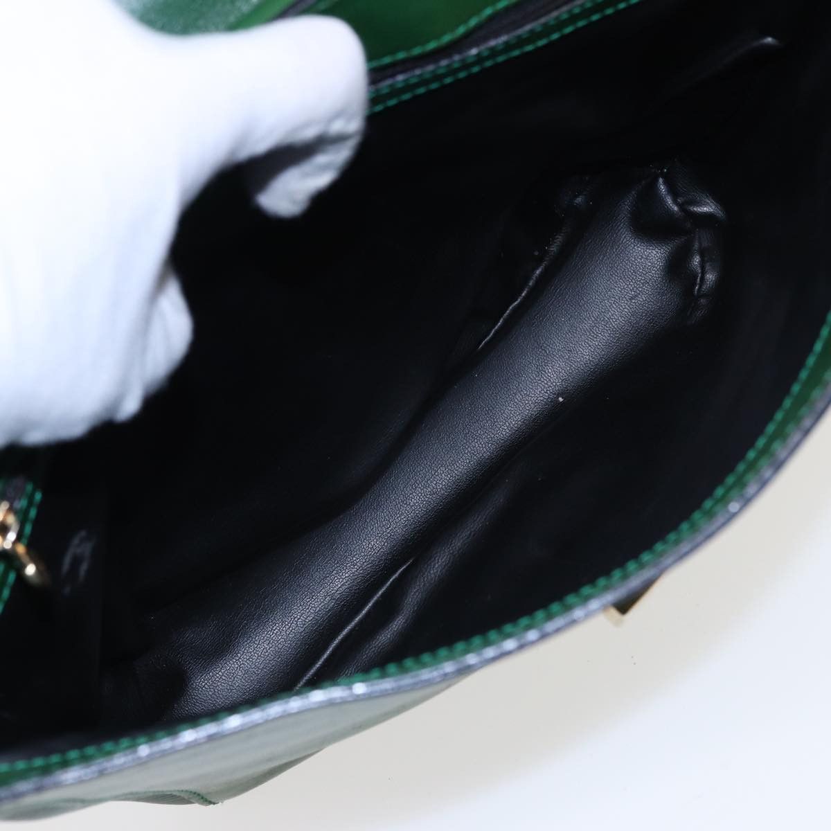 Fendi Green Leather Shoulder Bag (Pre-Owned) Size ONE SIZE - 5 Thumbnail