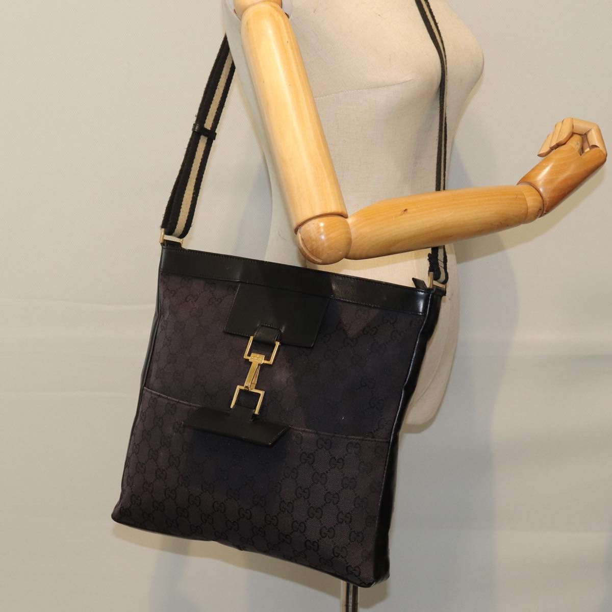 Gucci Jackie Black Canvas Shoulder Bag (Pre-Owned) Size ONE SIZE - 7 Thumbnail