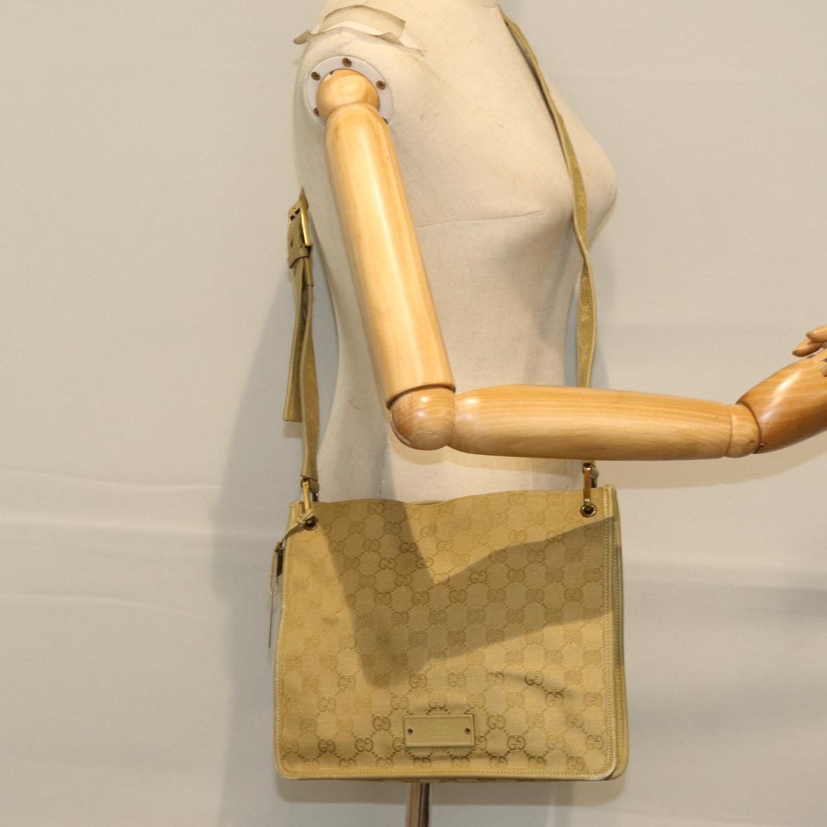 Gucci Gg Canvas Beige Canvas Shoulder Bag (Pre-Owned) Size ONE SIZE - 7 Thumbnail