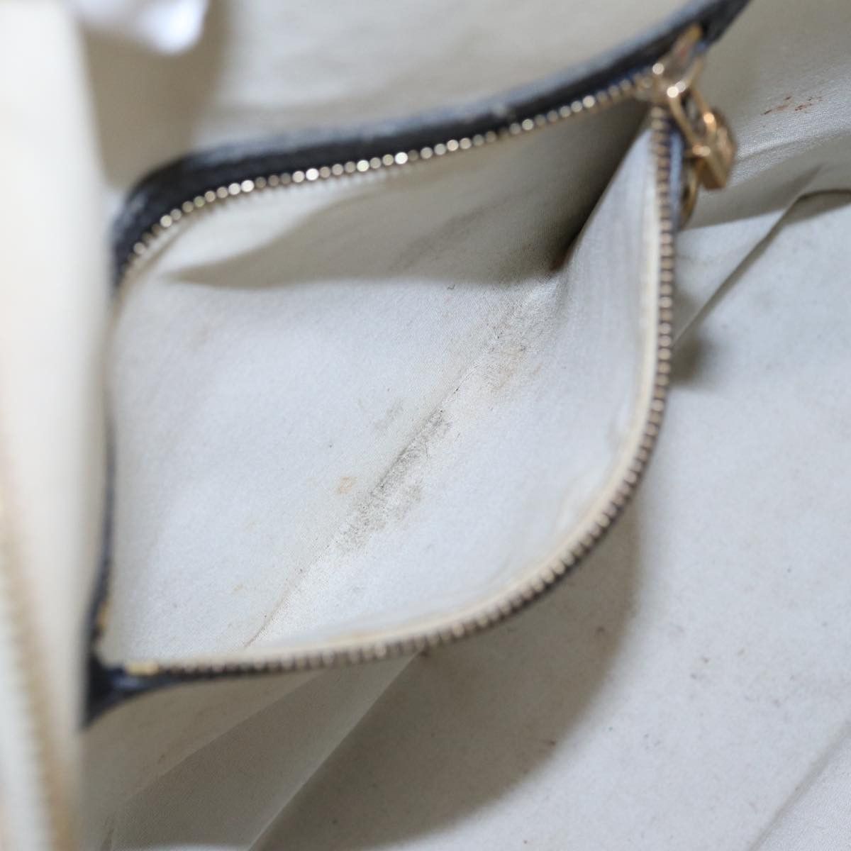 Louis Vuitton Alma Blue Canvas Handbag (Pre-Owned) Size ONE SIZE - 15 Thumbnail