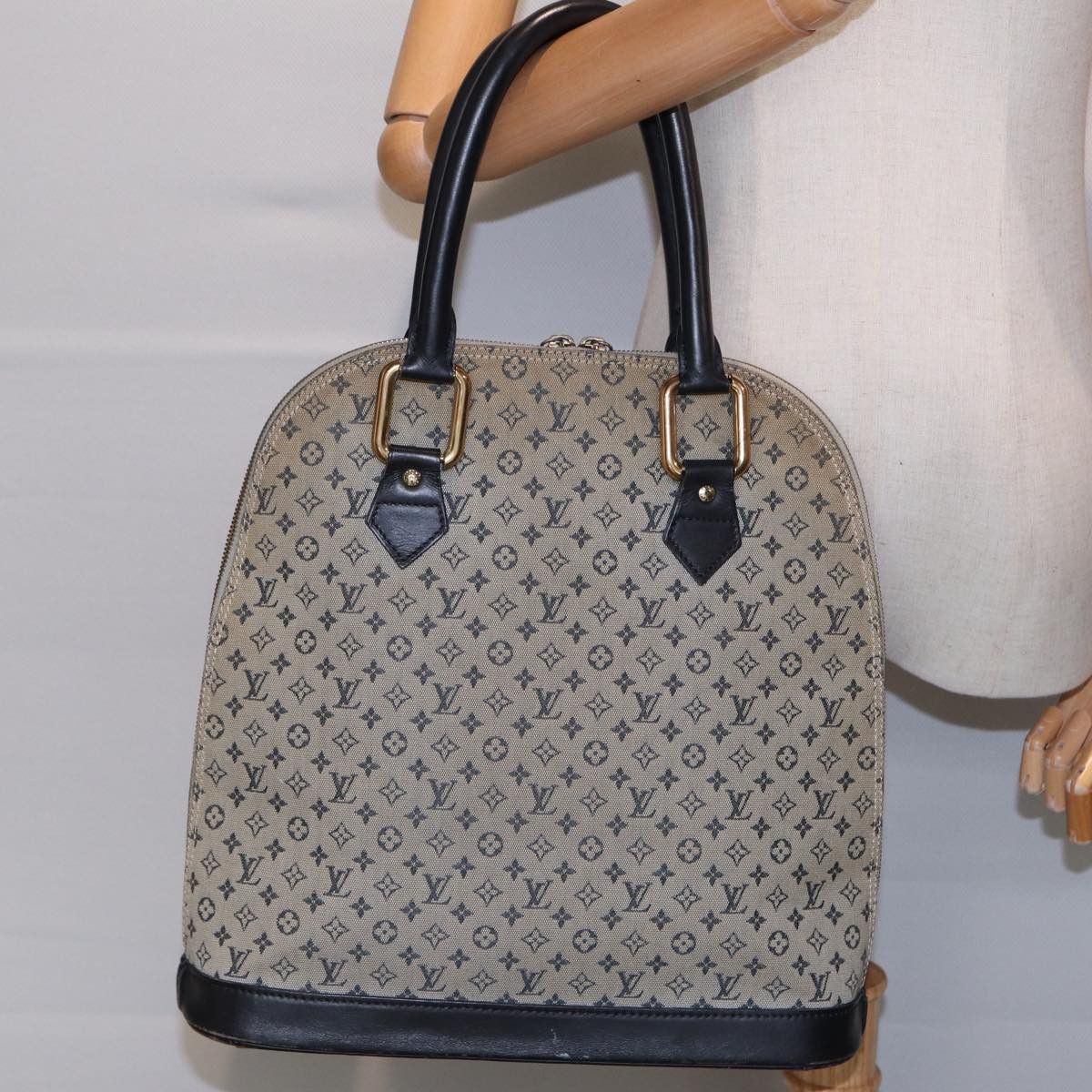 Louis Vuitton Alma Blue Canvas Handbag (Pre-Owned) Size ONE SIZE - 17 Thumbnail